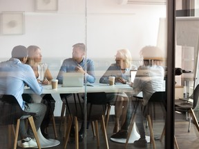 Canada’s Middle Management Cull Is Coming, Warns Expert Howard Levitt